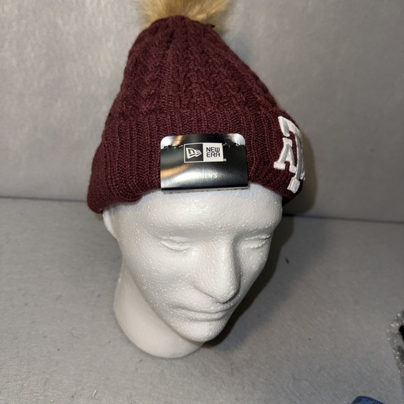 Texas A&M Aggies New‎ Era Women's Cozy Cable Knit Beanie - Picture 2 of 3